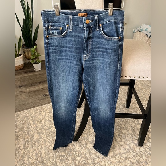 NWT MOTHER Looker Ankle Jeans in Dark Denim "Teaming Up" Wash, Size 27 - Picture 2 of 12